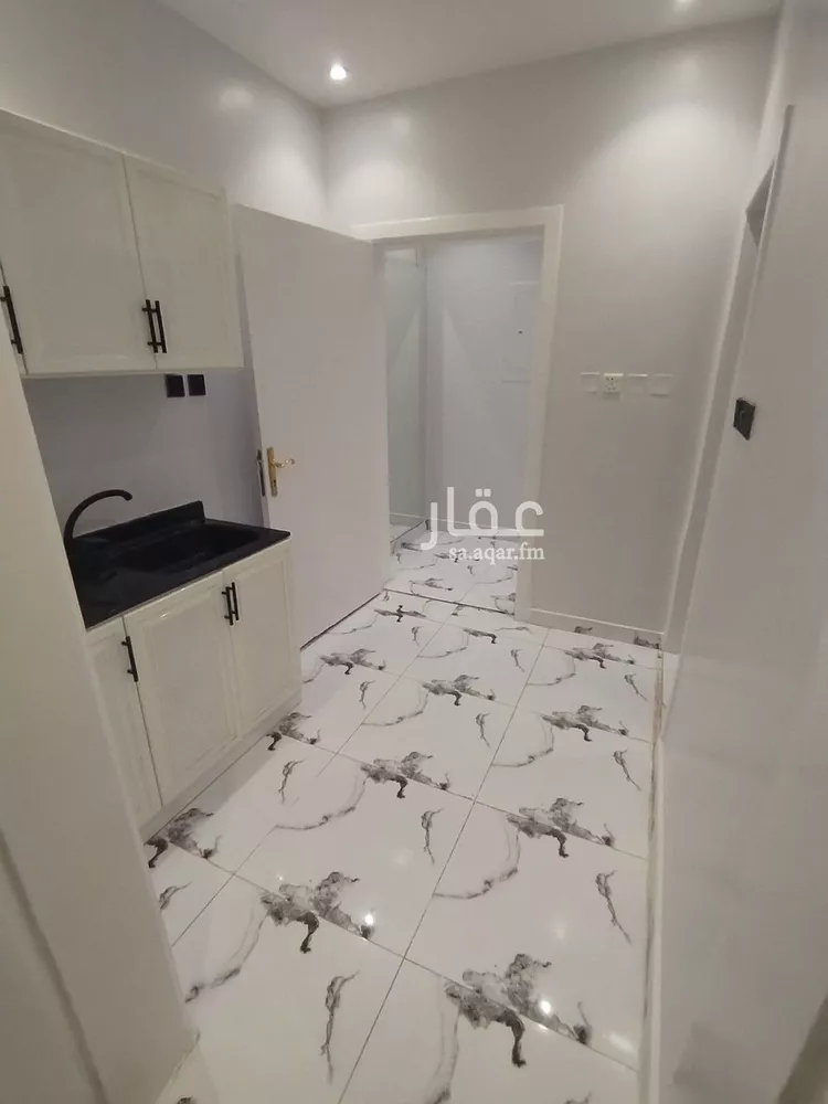 شقة للإيجار في شارع قلعة صلاح الدين, حي العقيق, مدينة الرياض, منطقة الرياض صورة 4
