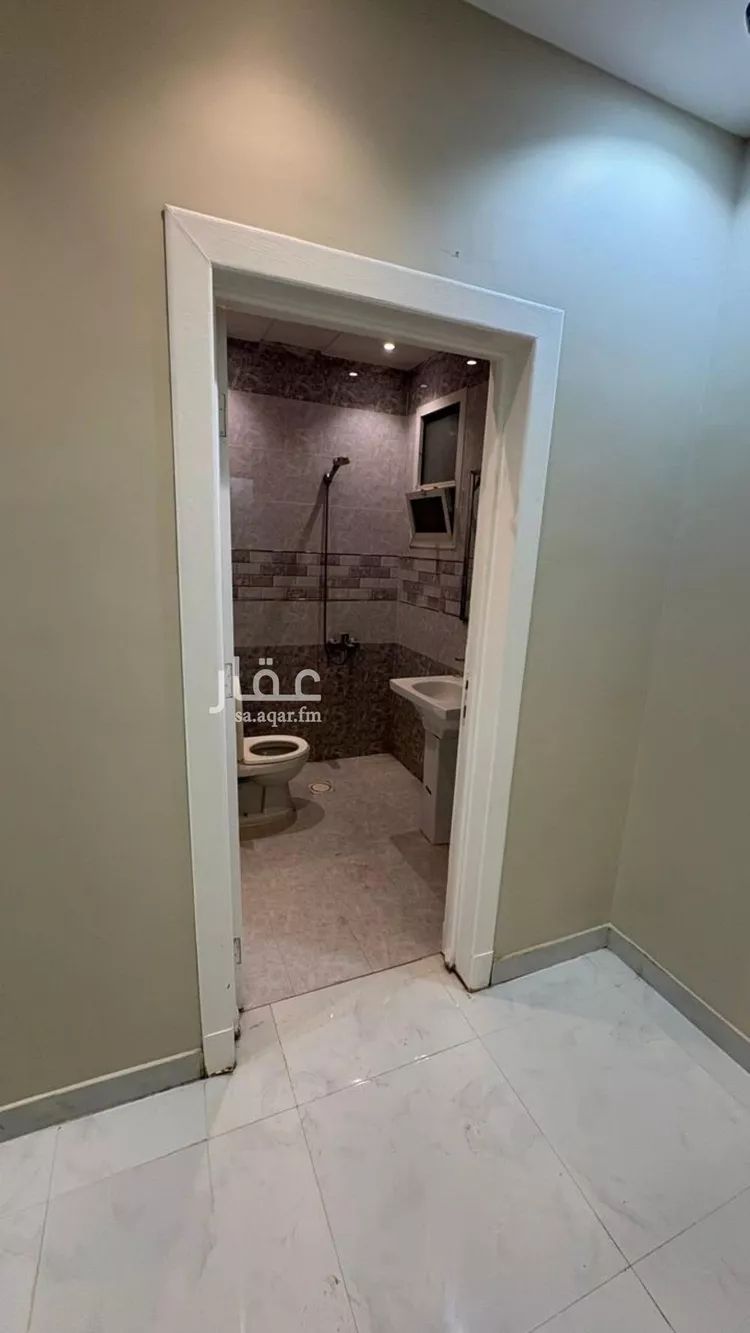 فيلا للإيجار في شارع التبريزي, حي المهدية, مدينة الرياض, منطقة الرياض صورة 2