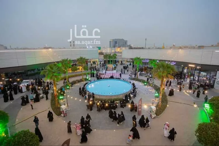 مجمع للإيجار في شارع شبه الجزيره, حي السعادة, مدينة الرياض, منطقة الرياض