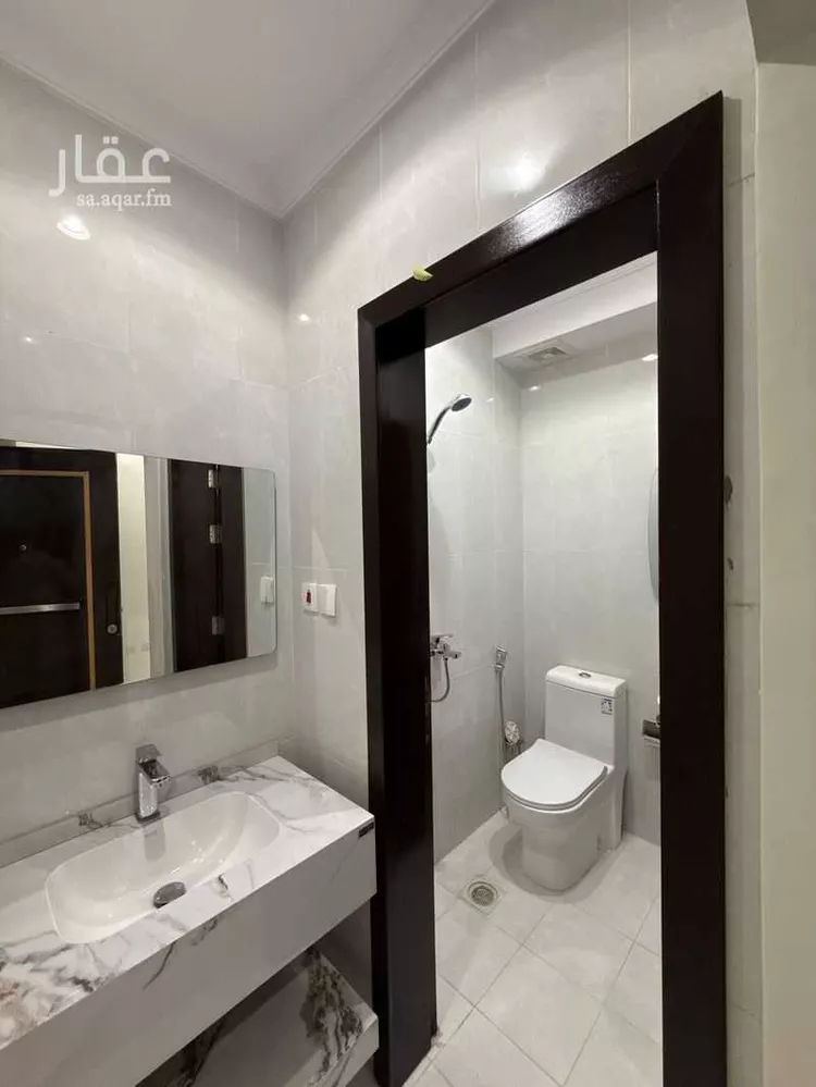 شقة للإيجار في شارع فؤاد شاكر, حي النزهة, مدينة جدة, منطقة مكة المكرمة صورة 3