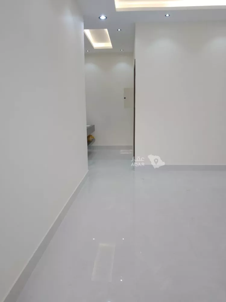 Floor for Rent in Riyadh Al Bariah 8