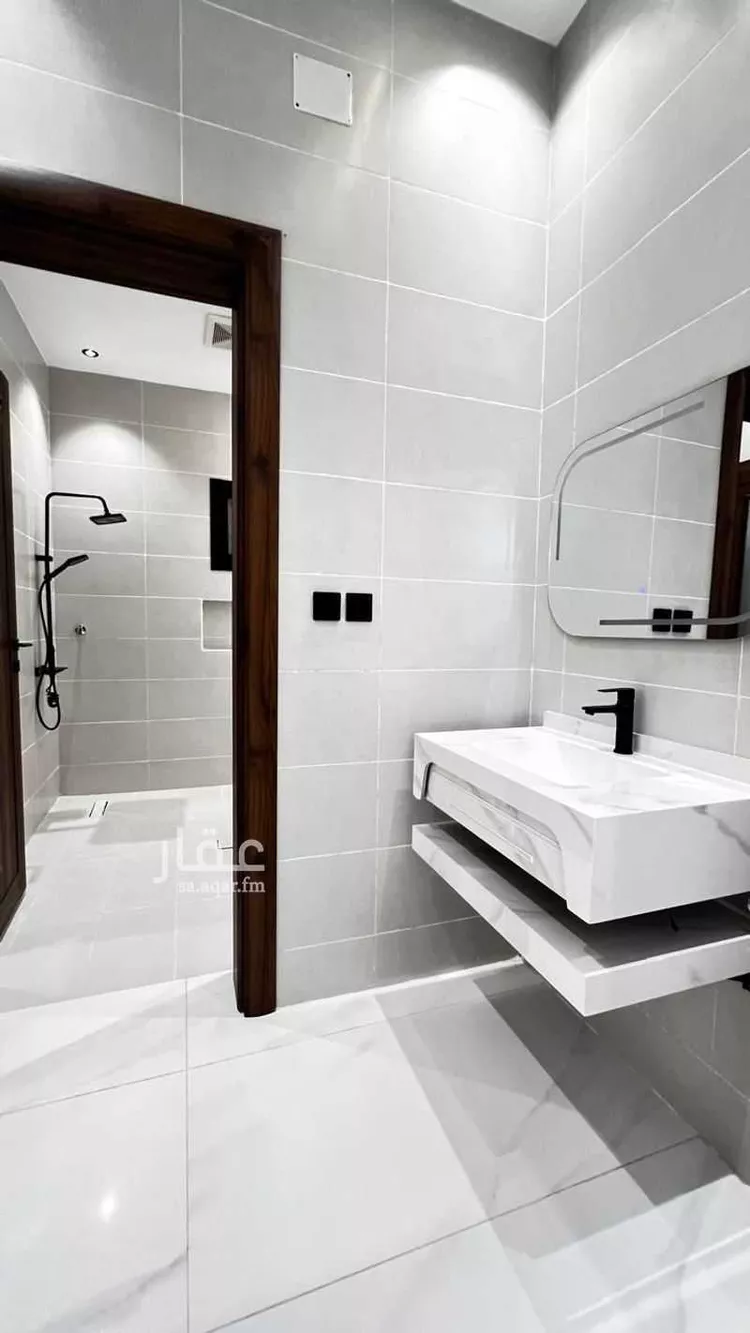 شقة للبيع في شارع ام المؤمنين حفصة بنت عمر, حي الرحاب 1, مدينة جازان, منطقة جازان صورة 3