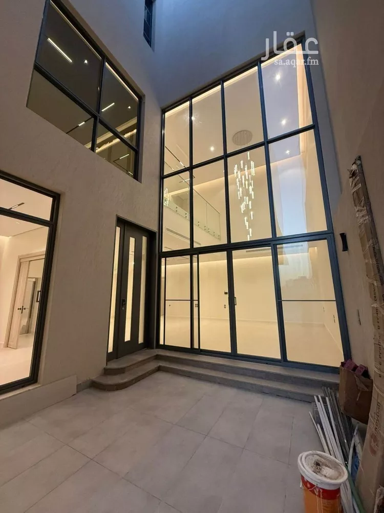 فيلا للبيع في شارع عبداللطيف بن المبارك, حي المهدية, مدينة الرياض, منطقة الرياض صورة 4