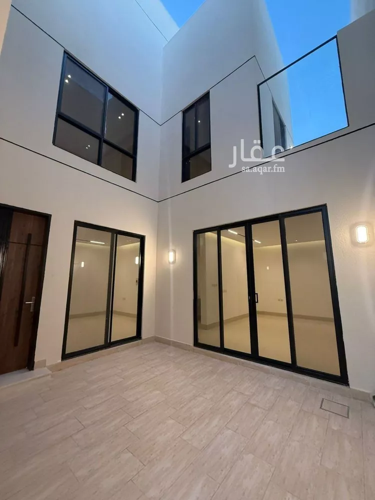 Villa for Sale in Riyadh Al Mahdiyah صورة 4