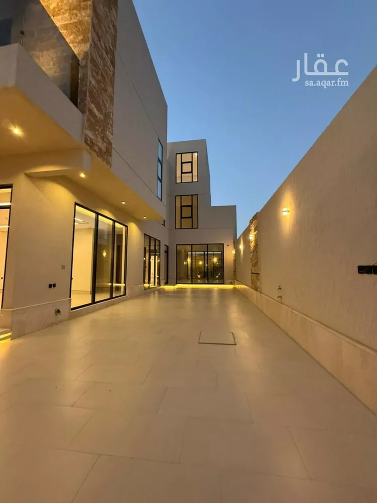 فيلا للبيع في شارع عبداللطيف بن المبارك, حي المهدية, مدينة الرياض, منطقة الرياض صورة 4