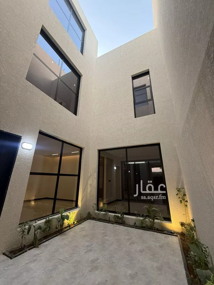 Villa for Sale in Riyadh Al Mahdiyah صورة 3