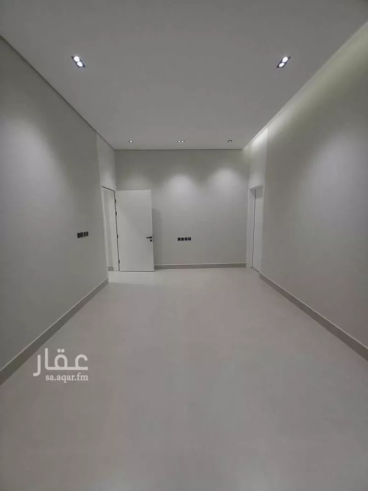 دور للبيع في شارع ياسر بن مالك, حي الورود, مدينة المزاحمية, منطقة الرياض 13