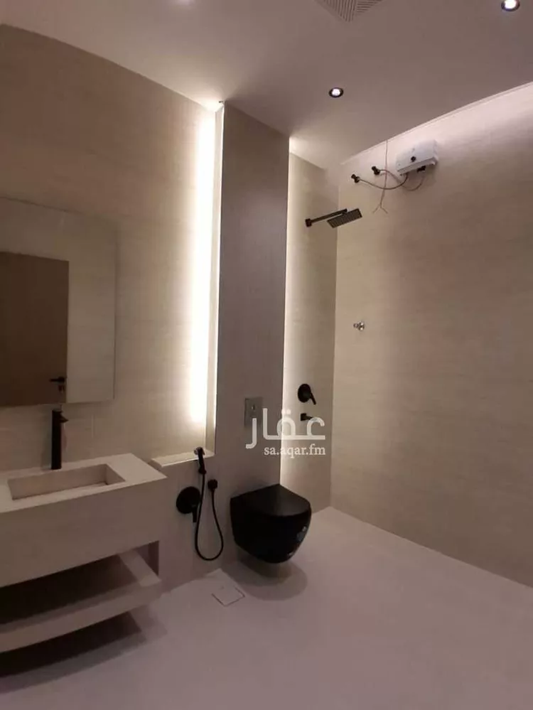 فيلا للبيع في شارع الخزرج, حي طويق, مدينة الرياض, منطقة الرياض 17