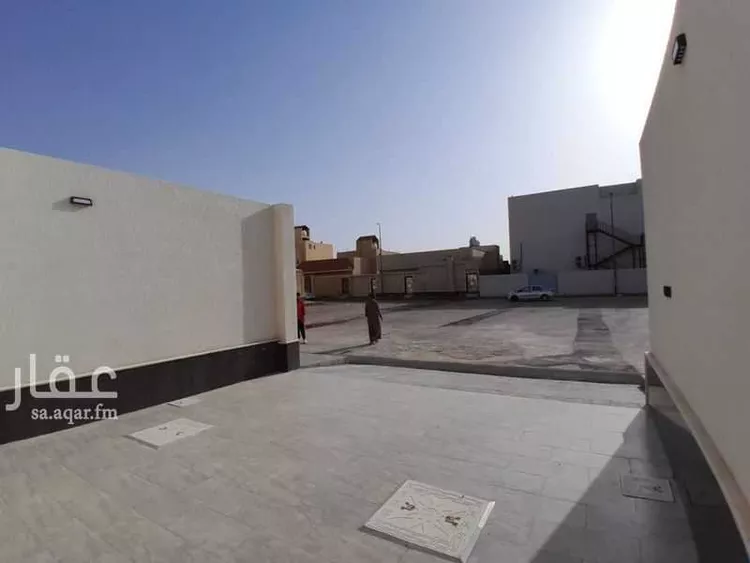 Floor for Sale in Al Muzahimiyah Al Hada 10