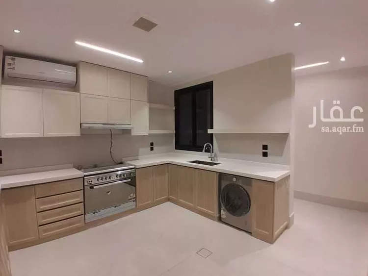 Floor for Sale in Riyadh Dirab 7