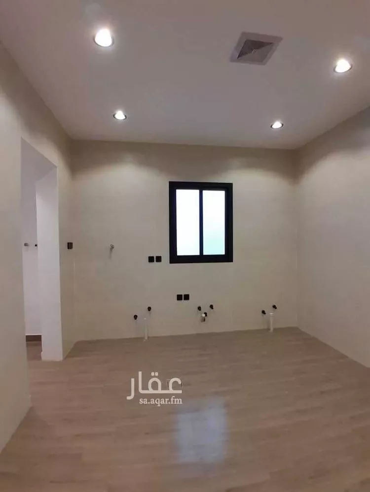Floor for Sale in Al Muzahimiyah Al Hada 11