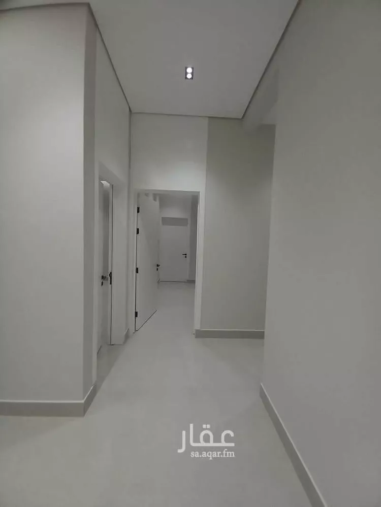 دور للبيع في شارع ياسر بن مالك, حي الورود, مدينة المزاحمية, منطقة الرياض 9