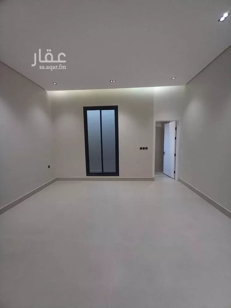 دور للبيع في شارع ياسر بن مالك, حي الورود, مدينة المزاحمية, منطقة الرياض 15