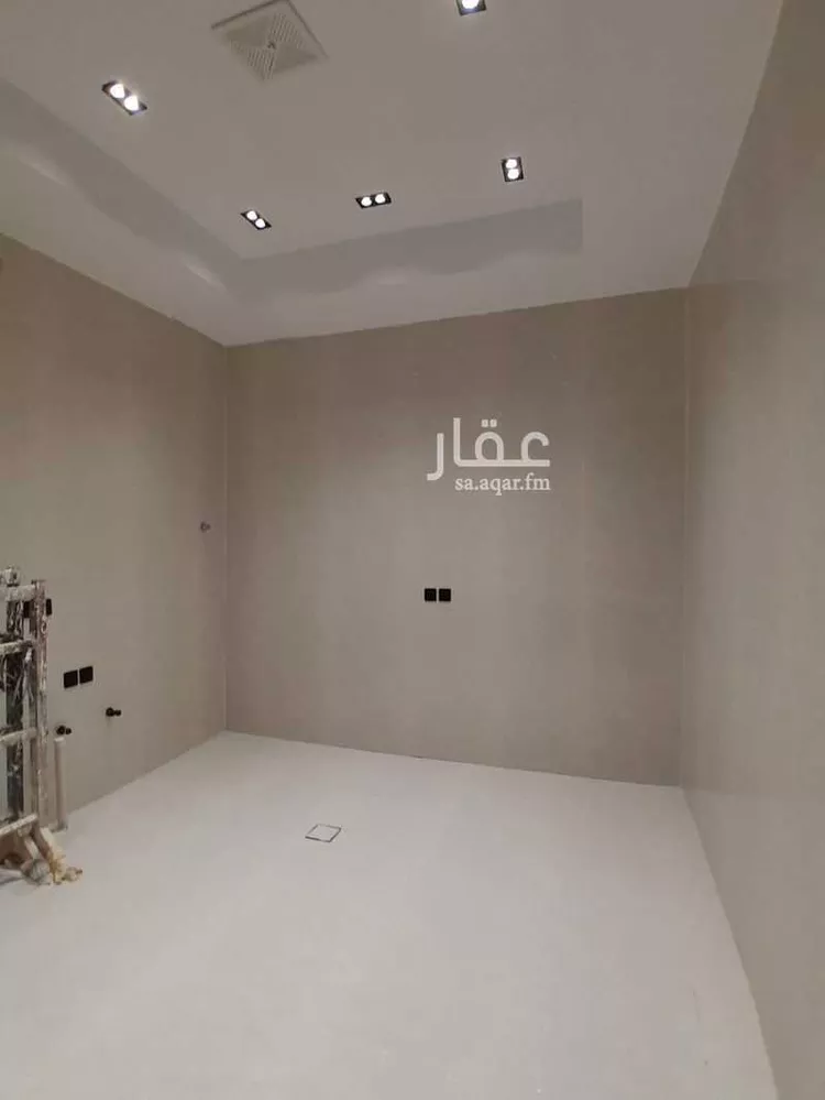 فيلا للبيع في شارع هانئ بن قبيصة, حي طويق, مدينة الرياض, منطقة الرياض 14
