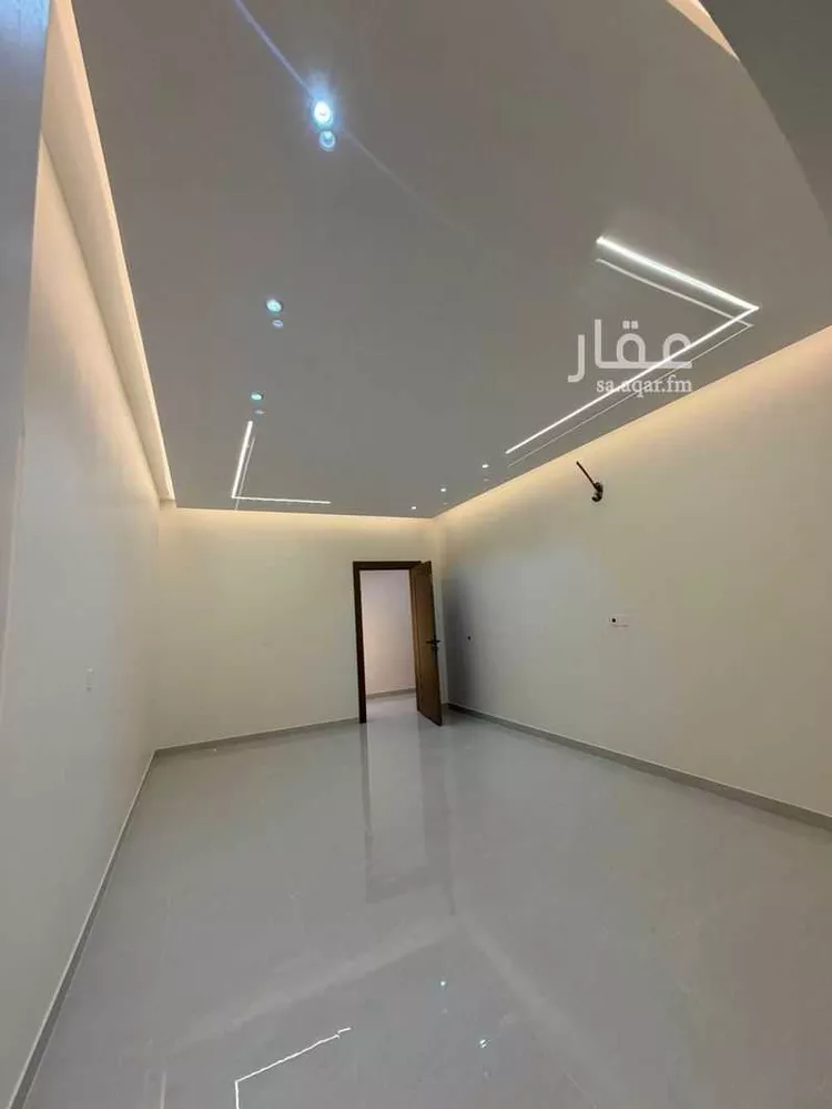 عمارة للإيجار في شارع شارع 9 ب, حي الخليج, مدينة النعيرية, المنطقة الشرقية صورة 2