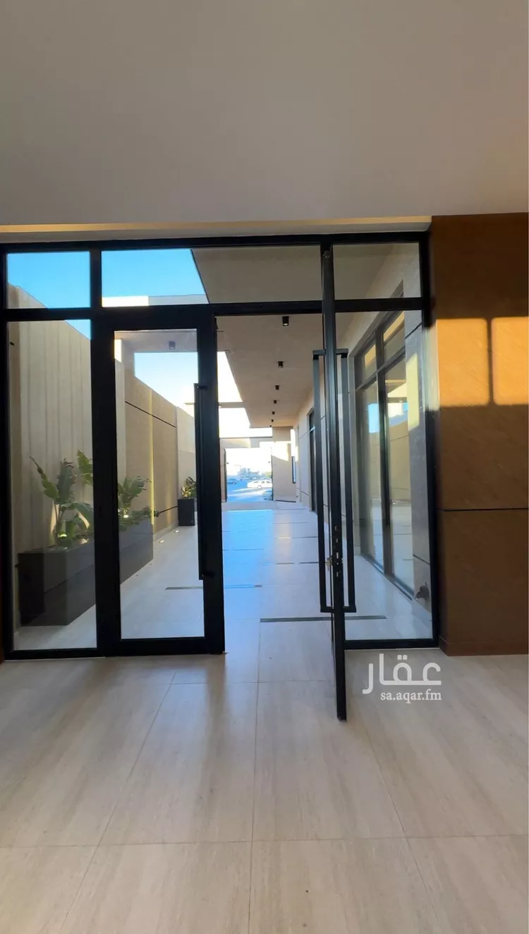 فيلا للبيع في شارع علي بن أحمد البلوي, حي المهدية, مدينة الرياض, منطقة الرياض 25