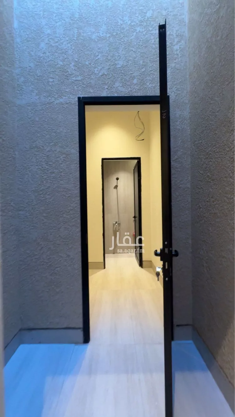 فيلا للبيع في شارع علي بن أحمد البلوي, حي المهدية, مدينة الرياض, منطقة الرياض 8