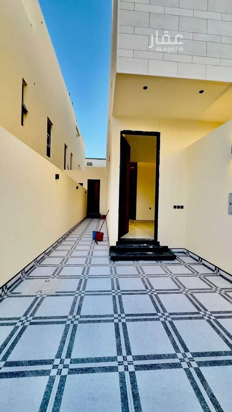 دور للبيع في شارع أبي حامد القزويني, حي ظهرة البديعة, مدينة الرياض, منطقة الرياض صورة 4