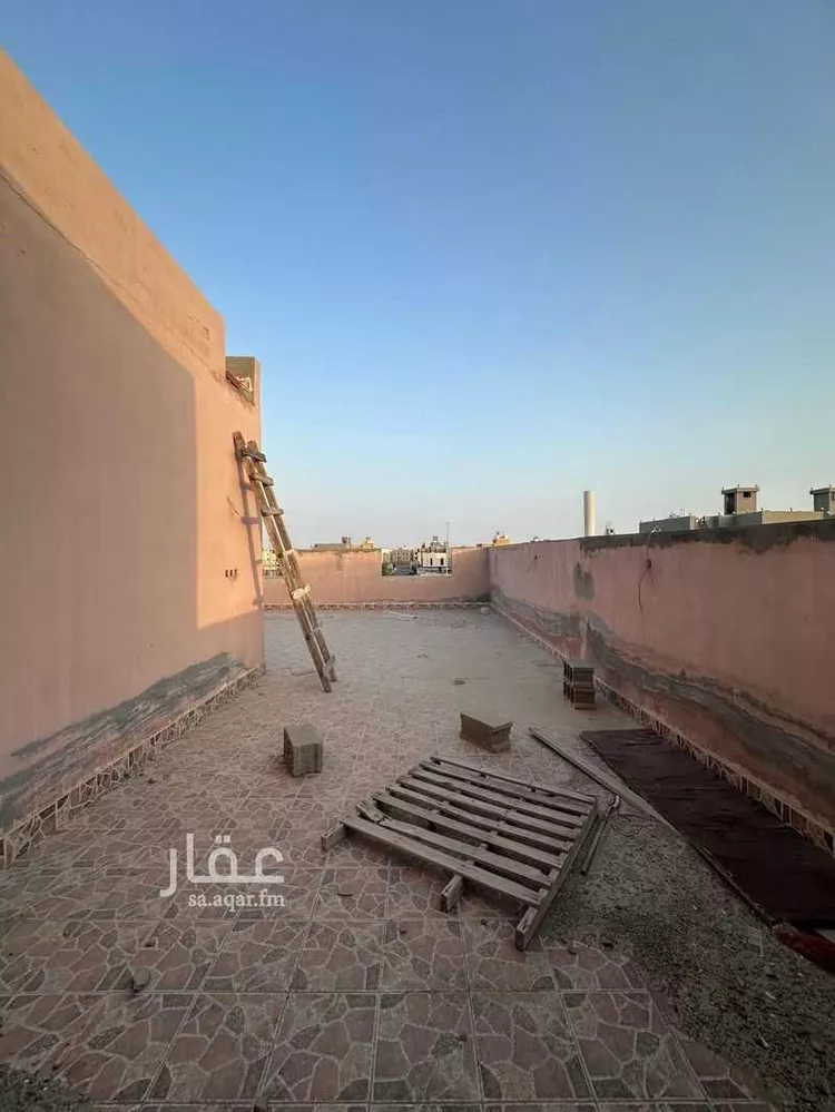 فيلا للبيع في شارع ابن الميراثي, حي الزمرد, مدينة جدة, منطقة مكة المكرمة 1 صورة