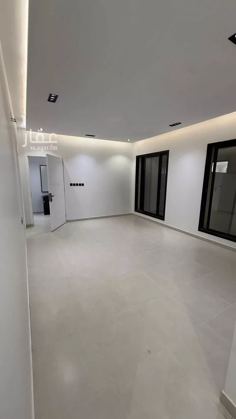 Floor for Sale in Riyadh Al Janadriyah صورة 3