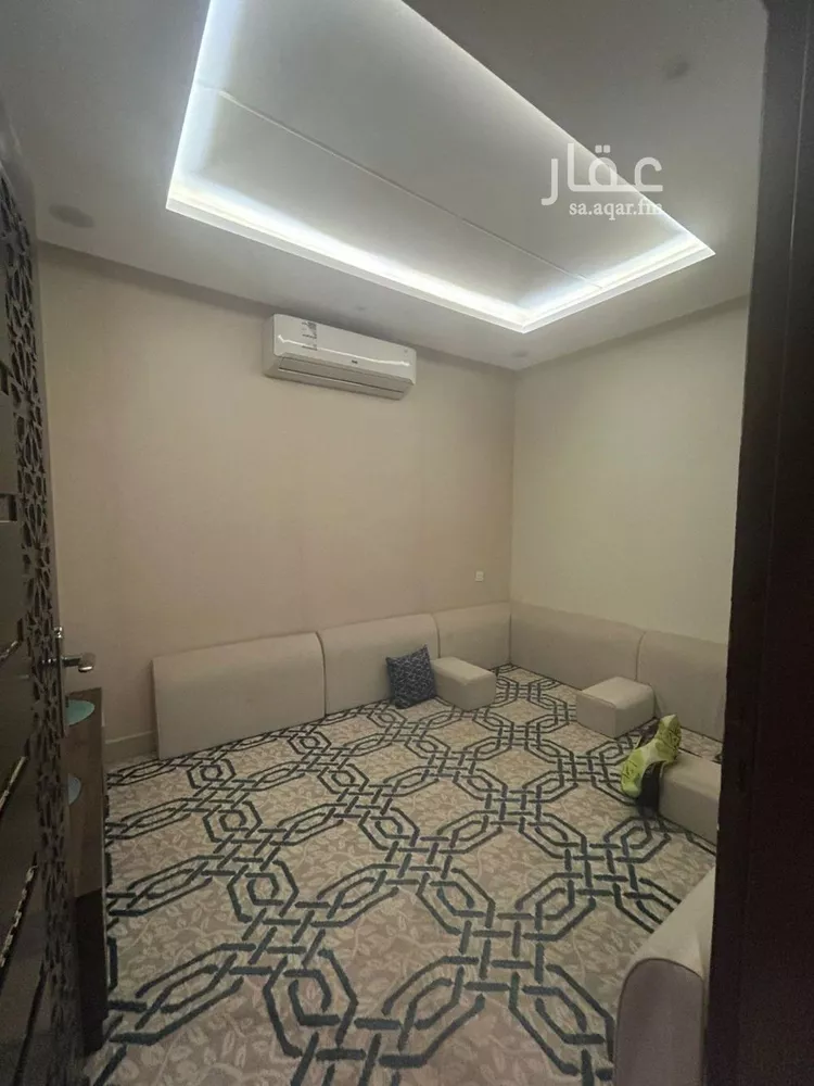 فيلا للإيجار في شارع المبارك بن طاهر, حي المهدية, مدينة الرياض, منطقة الرياض صورة 2