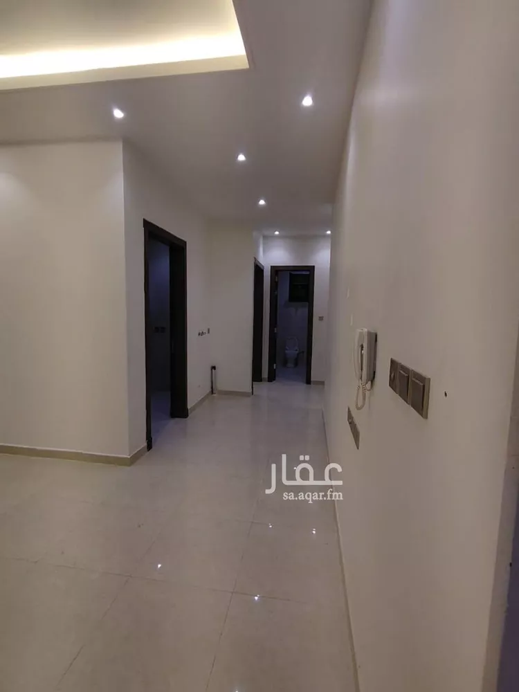 شقة للإيجار في شارع محمد الجمدي, حي عكاظ, مدينة الرياض, منطقة الرياض صورة 3