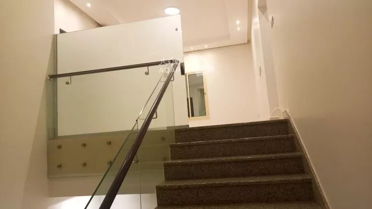 فيلا للإيجار في شارع عبدالله جاسر, حي الزهراء, مدينة جدة, منطقة مكة المكرمة 4