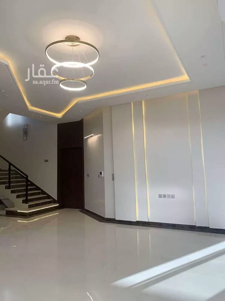 فيلا للبيع في شارع الملك عبدالله 131, حي الملك عبدالله, مدينة شقراء, منطقة الرياض صورة 2