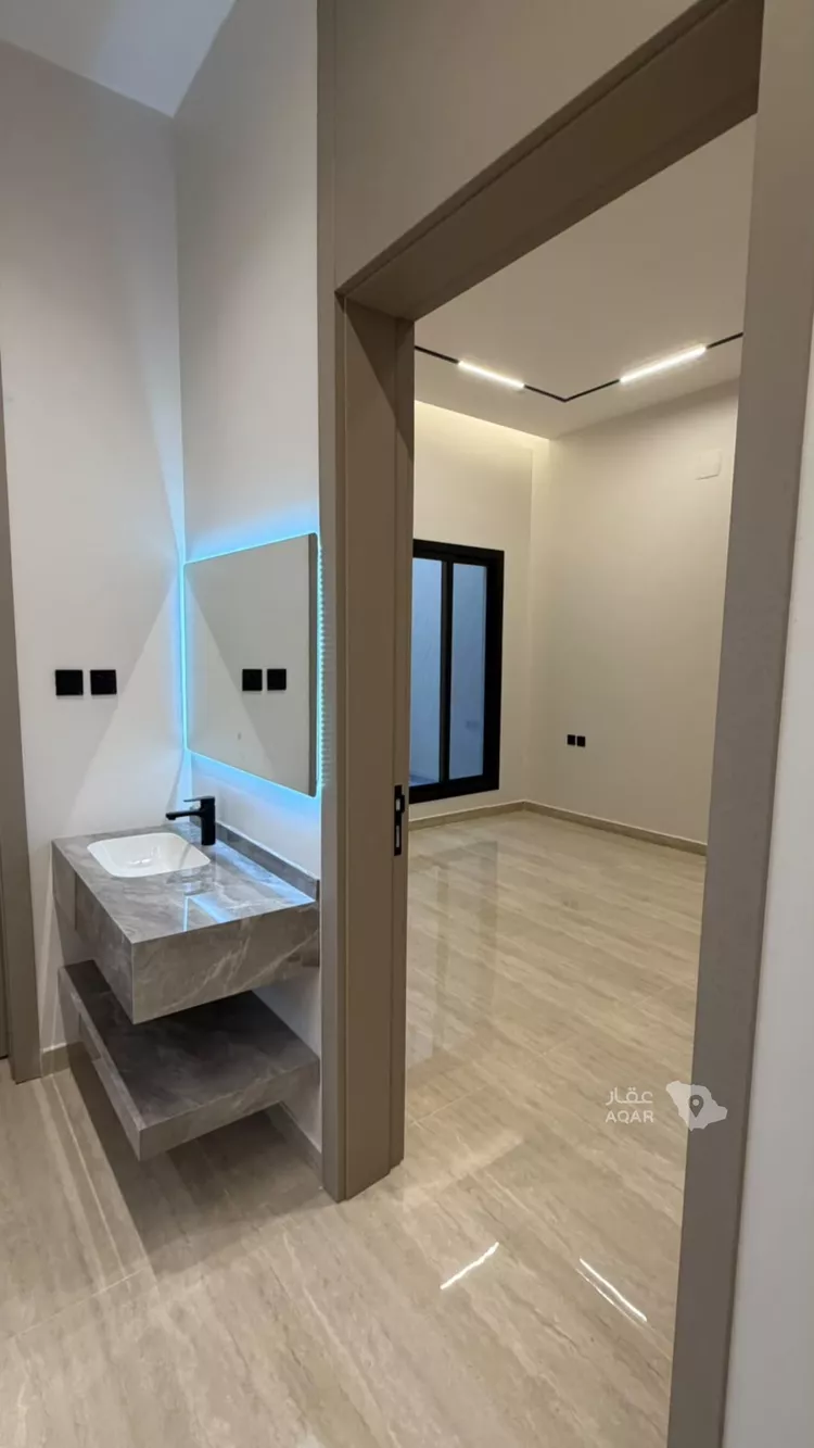 فيلا للبيع في شارع حمزة بن عبدالمطلب, حي الرمال, مدينة الرياض, منطقة الرياض 8