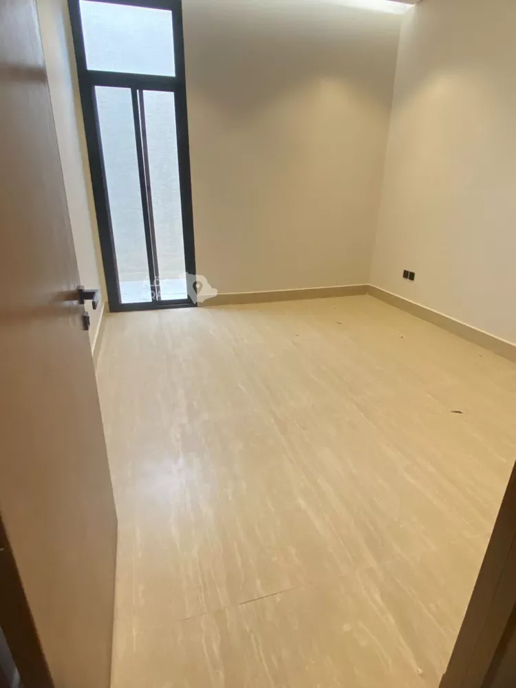 Floor for Sale in Riyadh Ar Rimal 15