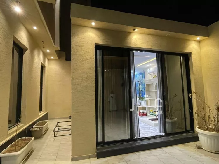 فيلا للبيع في شارع الحسن بن يحيى, حي الروضة, مدينة الرياض, منطقة الرياض صورة 3