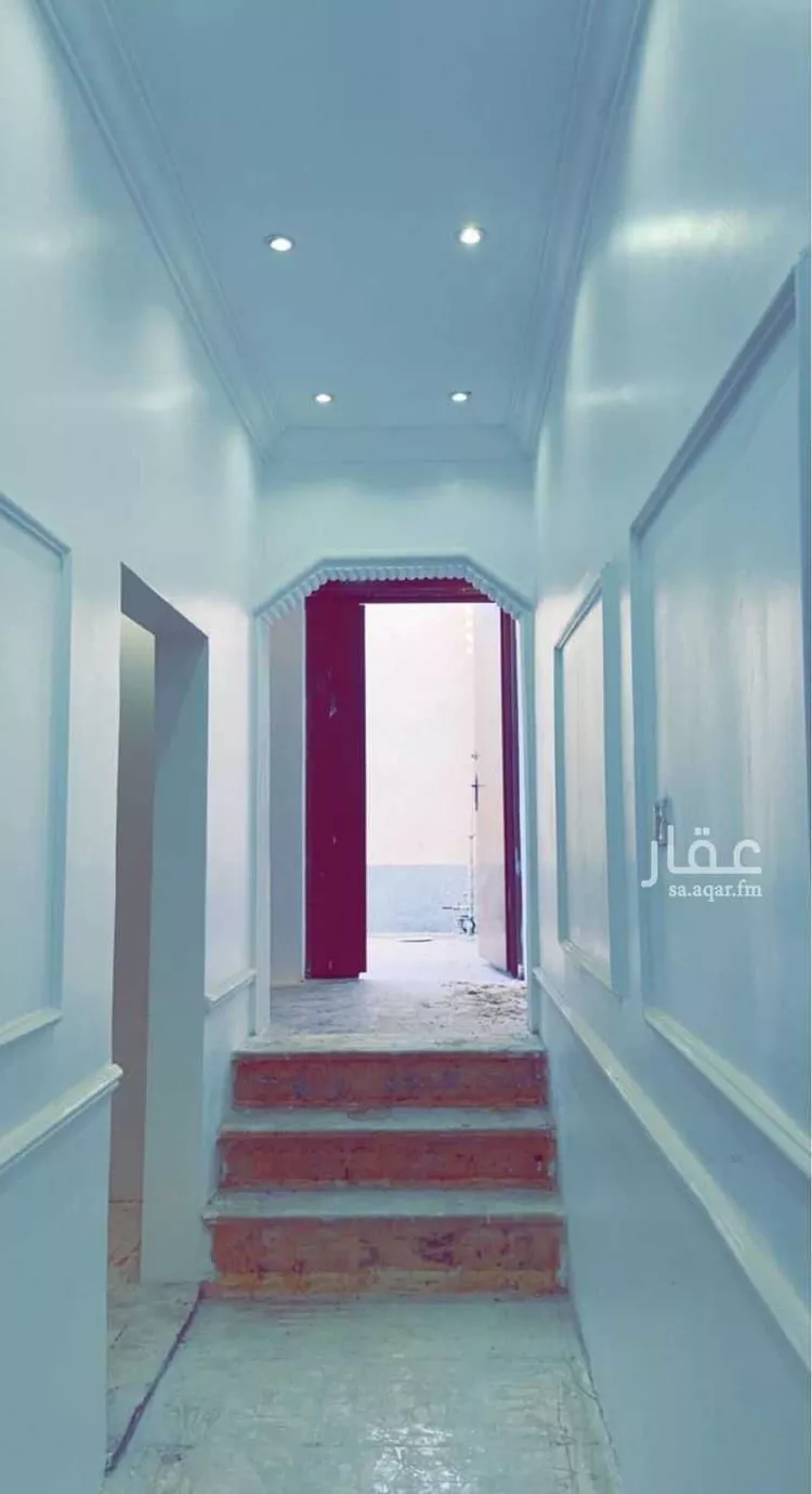 فيلا للبيع في شارع علي ابن ابي بكر السلمي, حي الخالدية, مدينة عنيزة, منطقة القصيم صورة 3