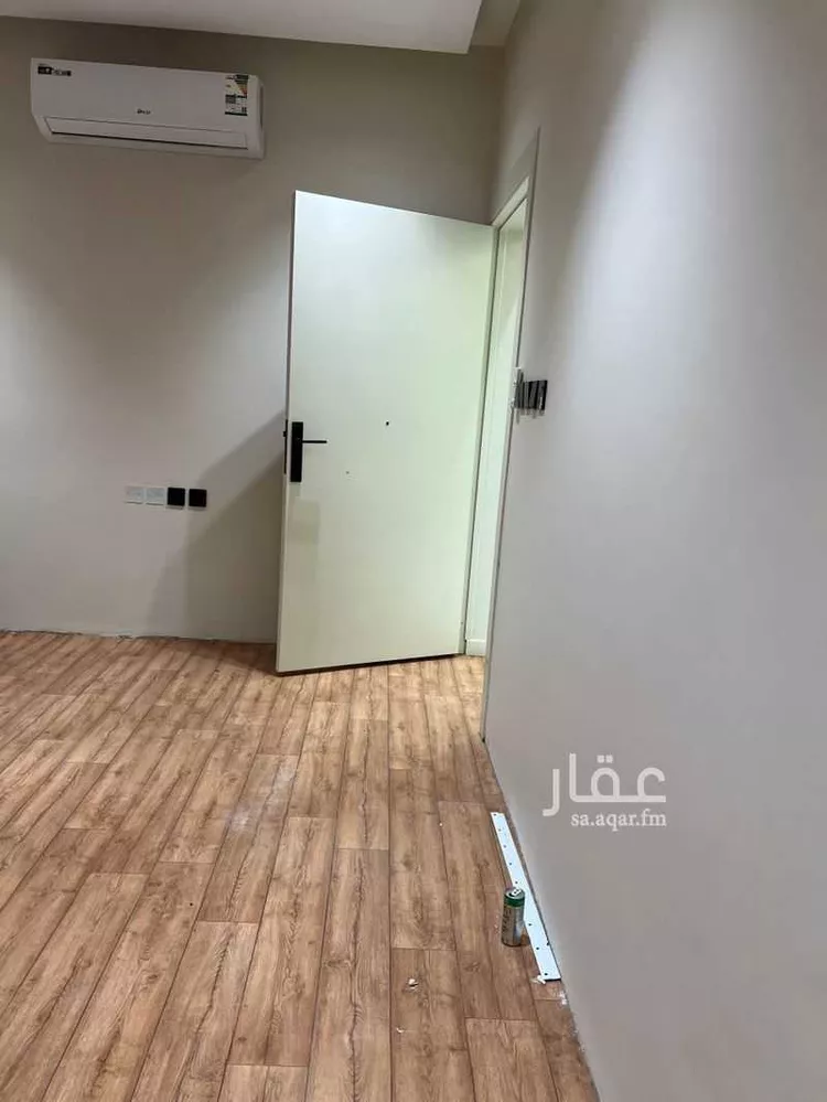 شقة للإيجار في طريق عمر بن الخطاب ، حي النزهة ، عنيزة ، عنيزة