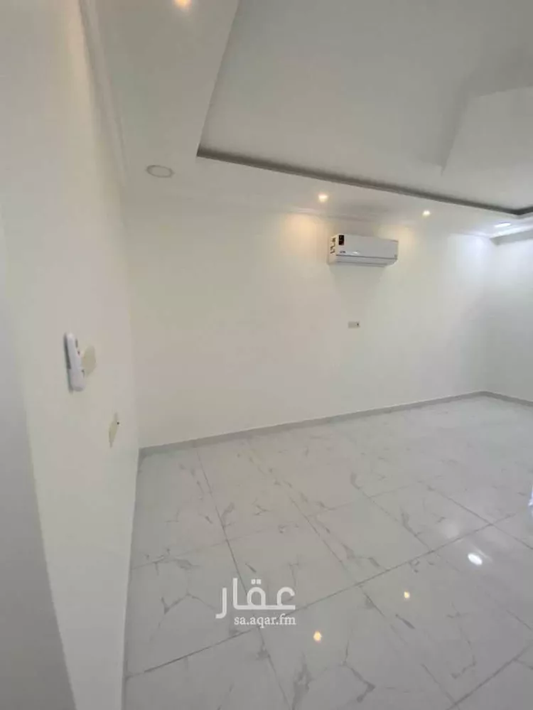 فيلا للبيع في شارع الصناعة, حي الأمواج, مدينة الخبر, المنطقة الشرقية 8