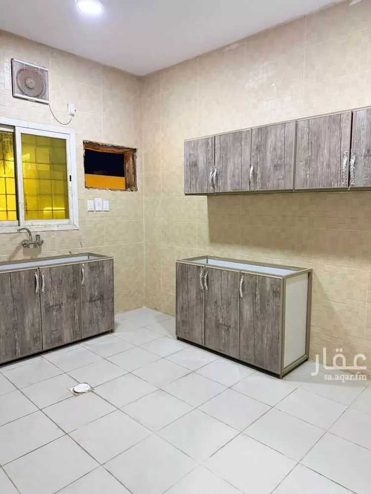 شقة للإيجار في شارع ضمرة بن الحصين, حي أحد, مدينة الدمام, المنطقة الشرقية 12