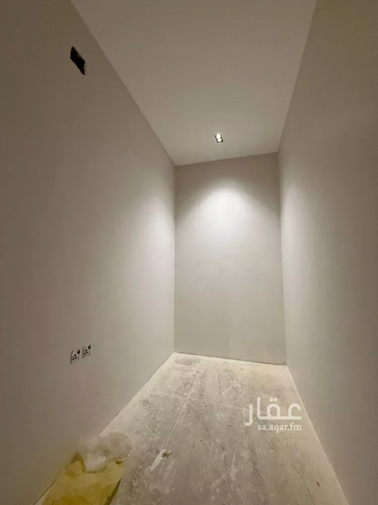 فيلا للبيع في شارع السيل الكبير, حي المهدية, مدينة الرياض, منطقة الرياض 15