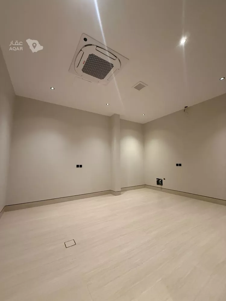 Villa for Sale in Riyadh Al Mahdiyah 19