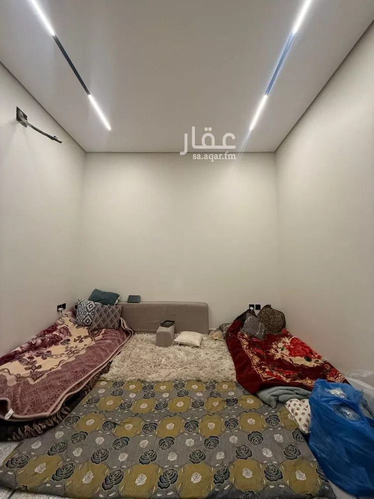 فيلا للبيع في شارع السيل الكبير, حي المهدية, مدينة الرياض, منطقة الرياض 19