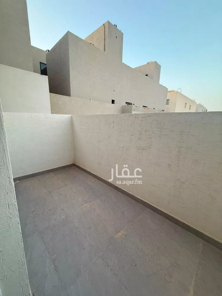 فيلا للبيع في شارع محمد بن هبة الله, حي المهدية, مدينة الرياض, منطقة الرياض 8
