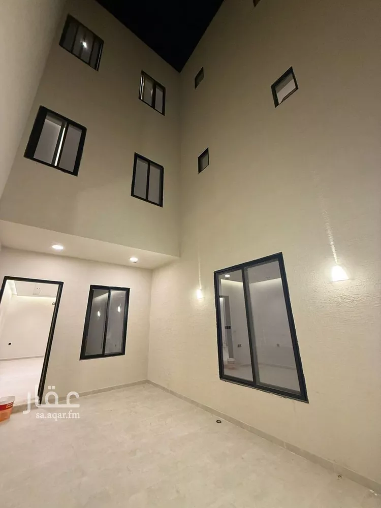 فيلا للبيع في شارع إبراهيم بن علي بن علوي, حي المهدية, مدينة الرياض, منطقة الرياض صورة 5