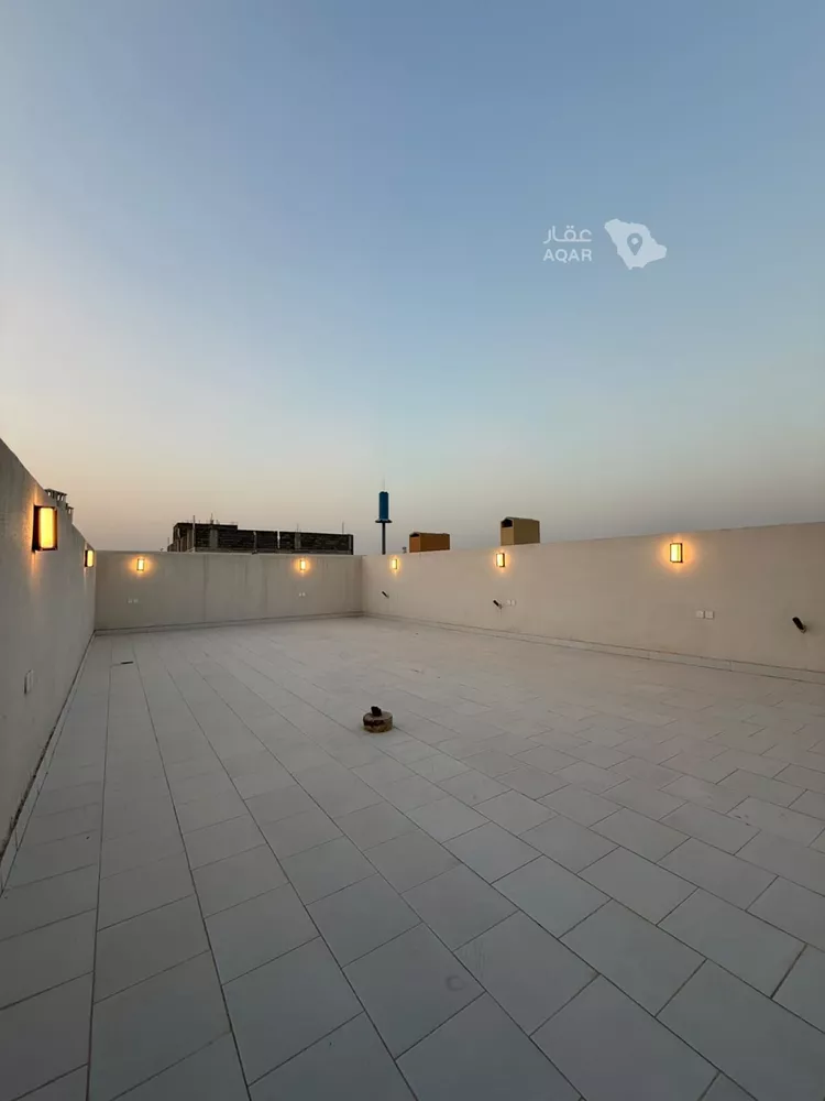 فيلا للبيع في شارع السيل الكبير, حي المهدية, مدينة الرياض, منطقة الرياض 24