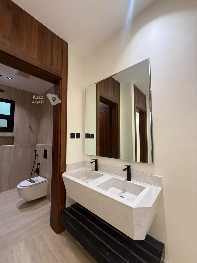 Villa for Sale in Riyadh Al Mahdiyah 5