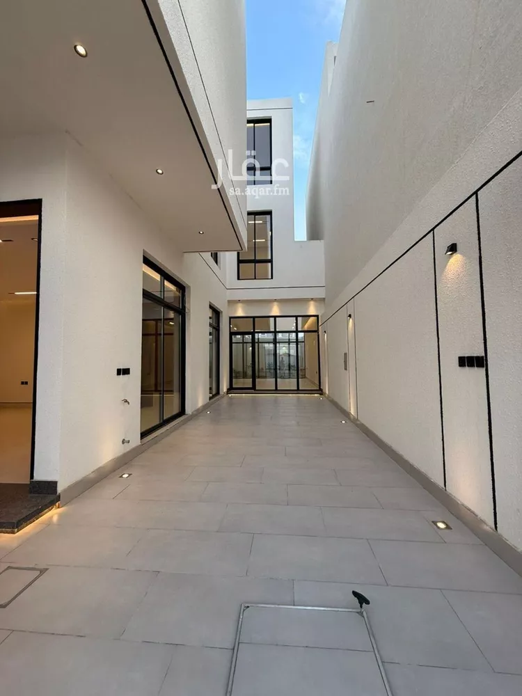 Villa for Sale in Riyadh Al Mahdiyah صورة 4