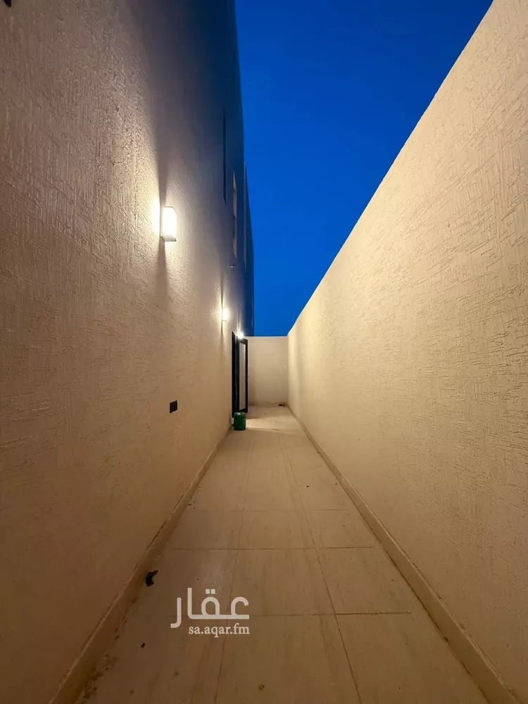 فيلا للبيع في شارع محمد بن هبة الله, حي المهدية, مدينة الرياض, منطقة الرياض 28