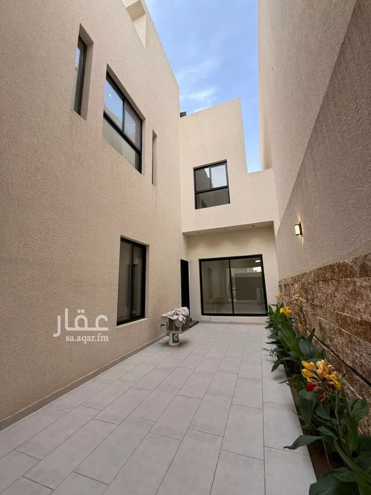 فيلا للبيع في شارع إبراهيم بن علي بن علوي, حي المهدية, مدينة الرياض, منطقة الرياض صورة 5