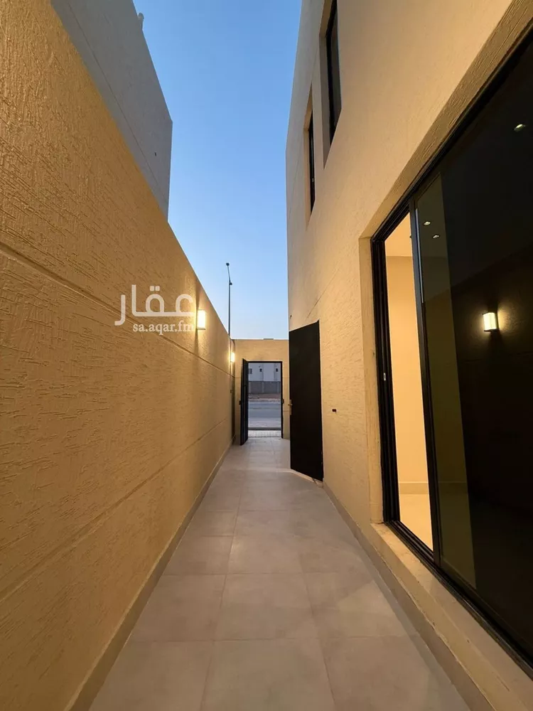 فيلا للبيع في شارع محمد بن هبة الله, حي المهدية, مدينة الرياض, منطقة الرياض 13
