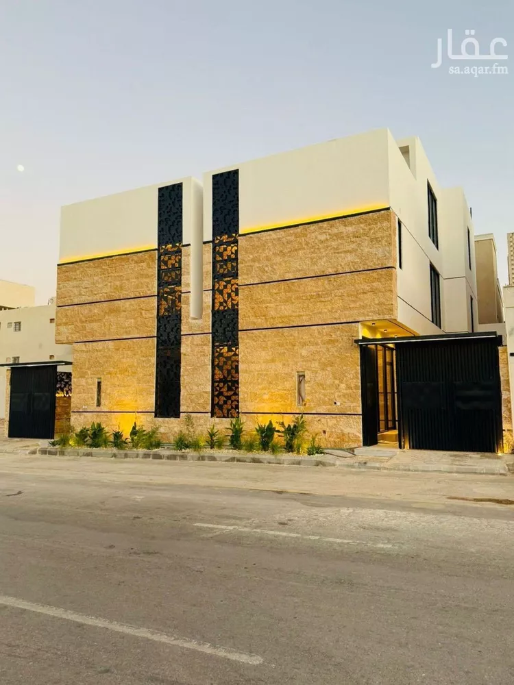 فيلا للبيع في شارع عبداللطيف بن المبارك, حي المهدية, مدينة الرياض, منطقة الرياض صورة 2