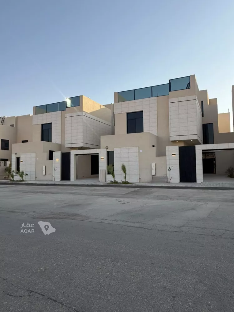 Villa for Sale in Riyadh Al Mahdiyah 2