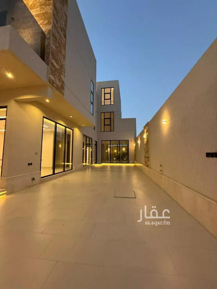 فيلا للبيع في شارع عبداللطيف بن المبارك, حي المهدية, مدينة الرياض, منطقة الرياض صورة 4