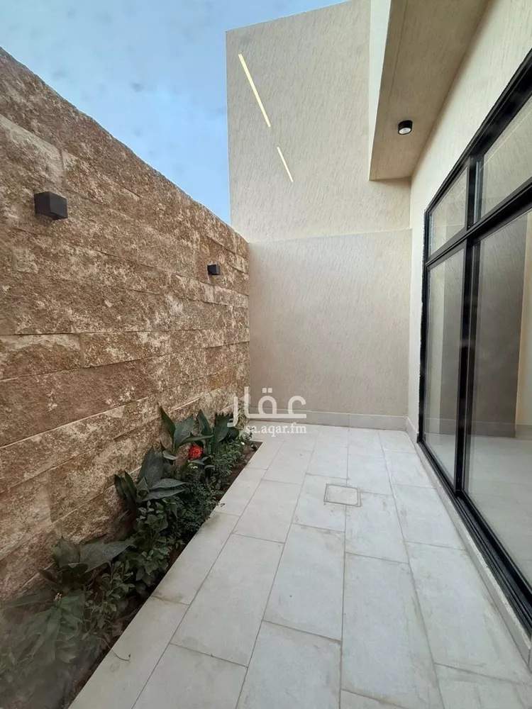 فيلا للبيع في شارع السيل الكبير, حي المهدية, مدينة الرياض, منطقة الرياض صورة 5